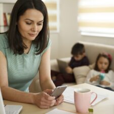 Apps and tools for work at home moms