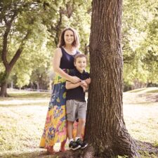 Lindsey Garner with son outside, photo by Nick Prendergast