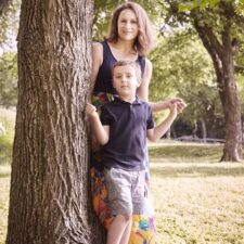 Lindsey Garner with son outside, photo by Nick Prendergast