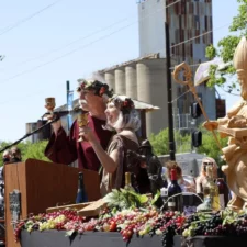 Grapevine New Vintage Wine + Gallery Trail & Art Show