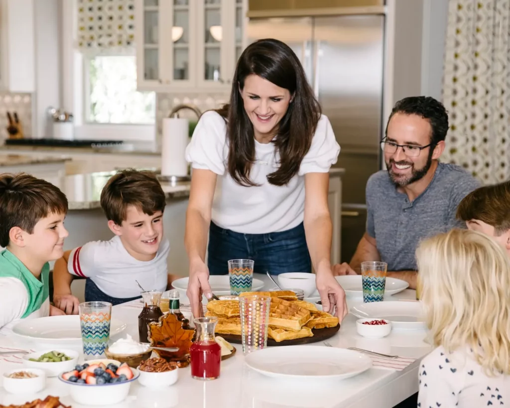 The BakerMama Maegan Brown, dallas mom of four, photo courtesy of Kelsey Foster