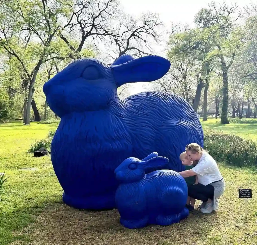 Cracking Art c Fort Worth Botanic Garden