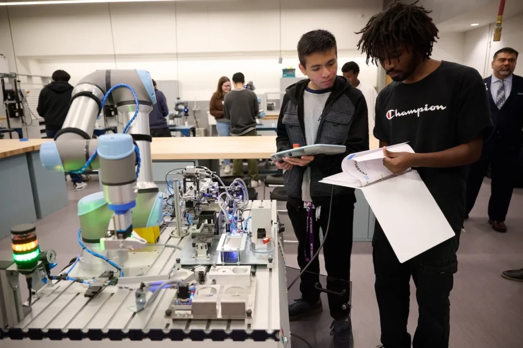 Career Institute North - Tour, photo courtesy of Dallas ISD