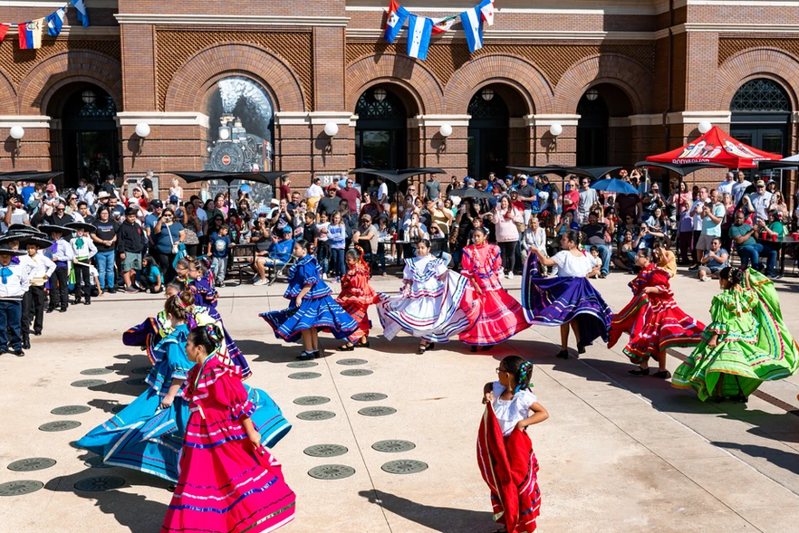 Celebra Grapevine, photo courtesy of Latinos in Grapevine