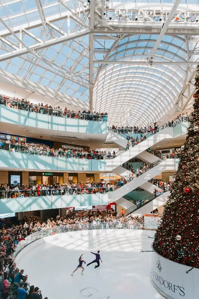 Grand tree lighting celebration at Galleria Dallas