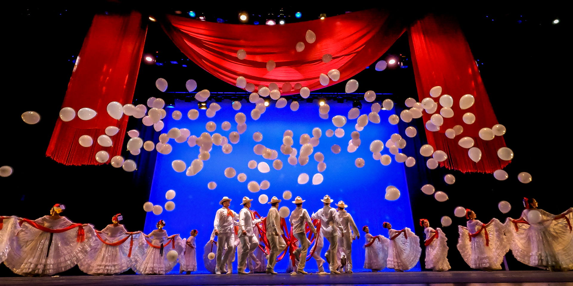 Campana Sobre Campana: Christmas in Mexico