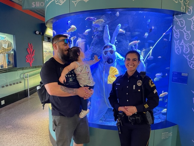 Scuba Easter Bunny at Children's Aquarium Dallas