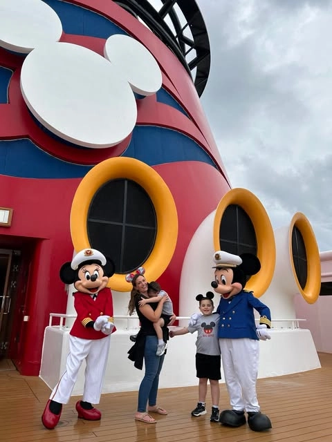 Meet and greet with Mickey and Minnie on the Disney Magic.