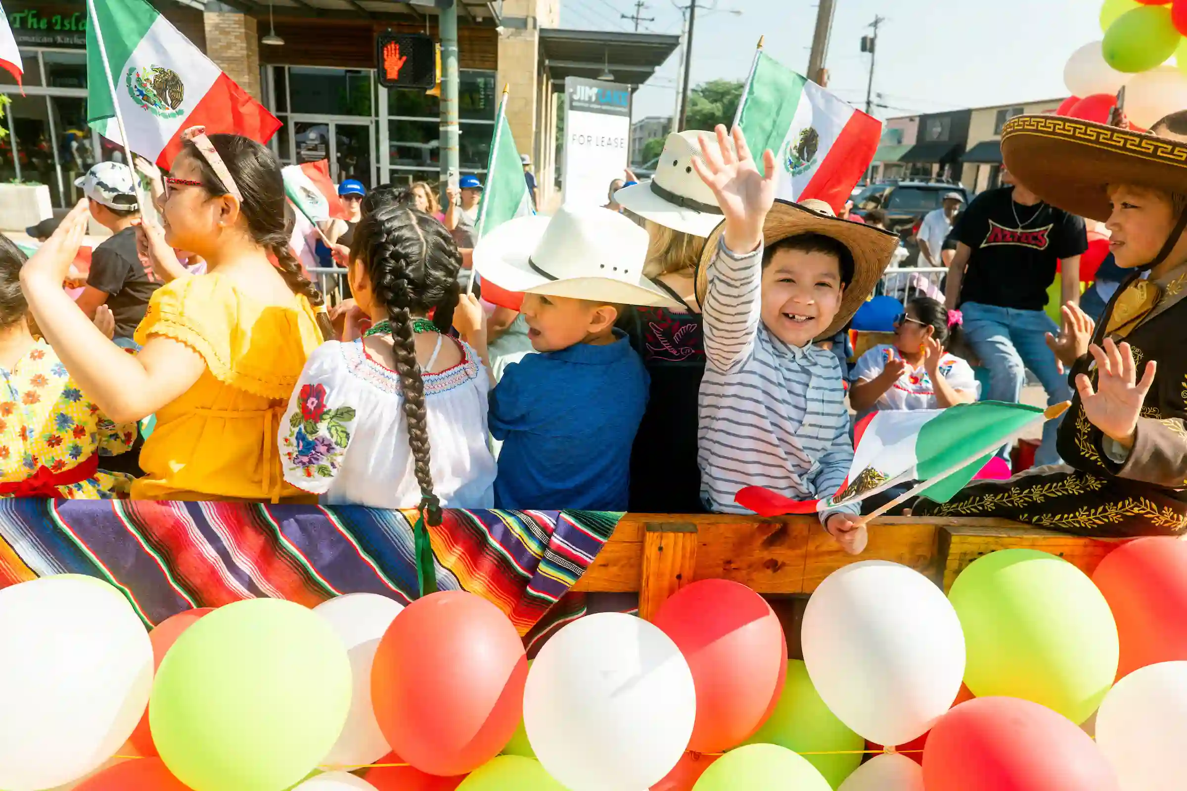 Dallas Cinco de Mayo Parade & Fiestas