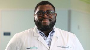 Anthony Anani 1 300x169