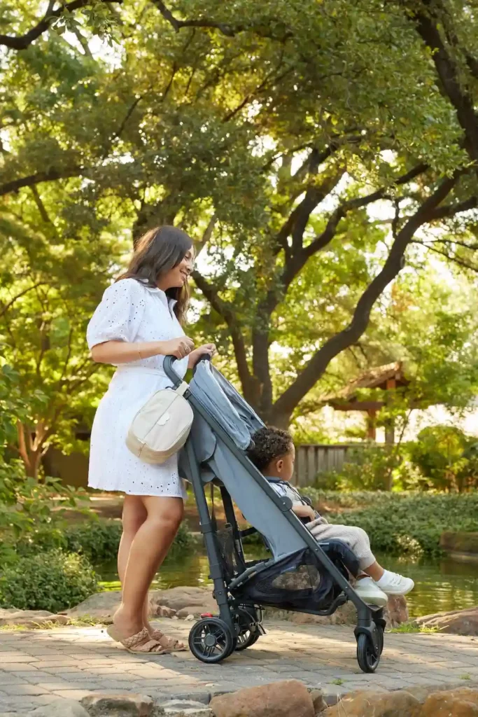 Fort Worth Botanic Garden, for neighborhood guide to Southwest Fort Worth