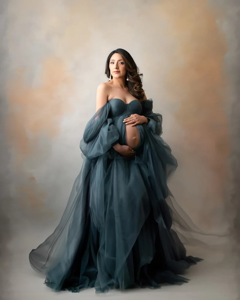 Maternity photographer Lily Hayes Photography