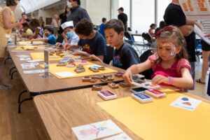 ff0692 Medium 300x200