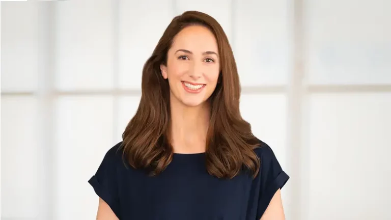 Julia Buckelew 768x432