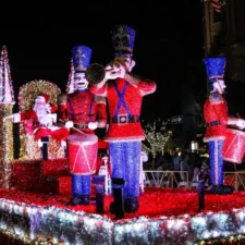 GM Financial Parade of Lights, photo courtesy Downtown Fort Worth, Inc.