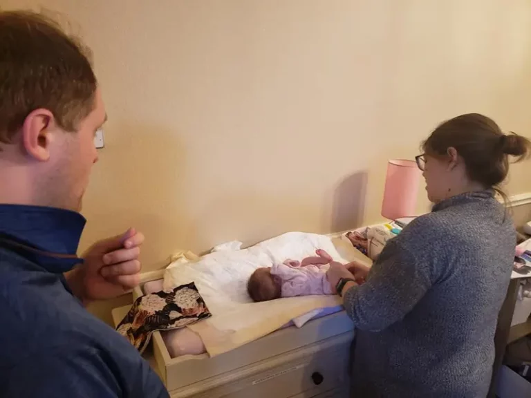 LB changingtable 768x576