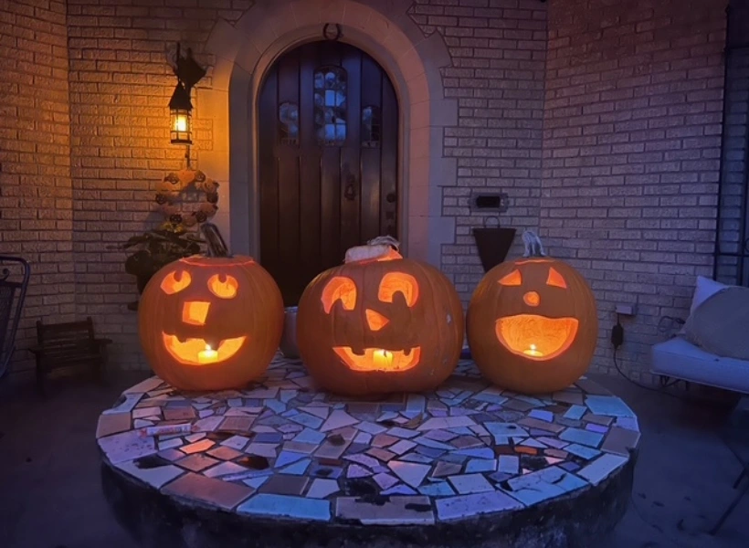 Lakewood neighborhood trick-or-treaters on Halloween night, photo courtesy Lara Smith and Summer Loveland
