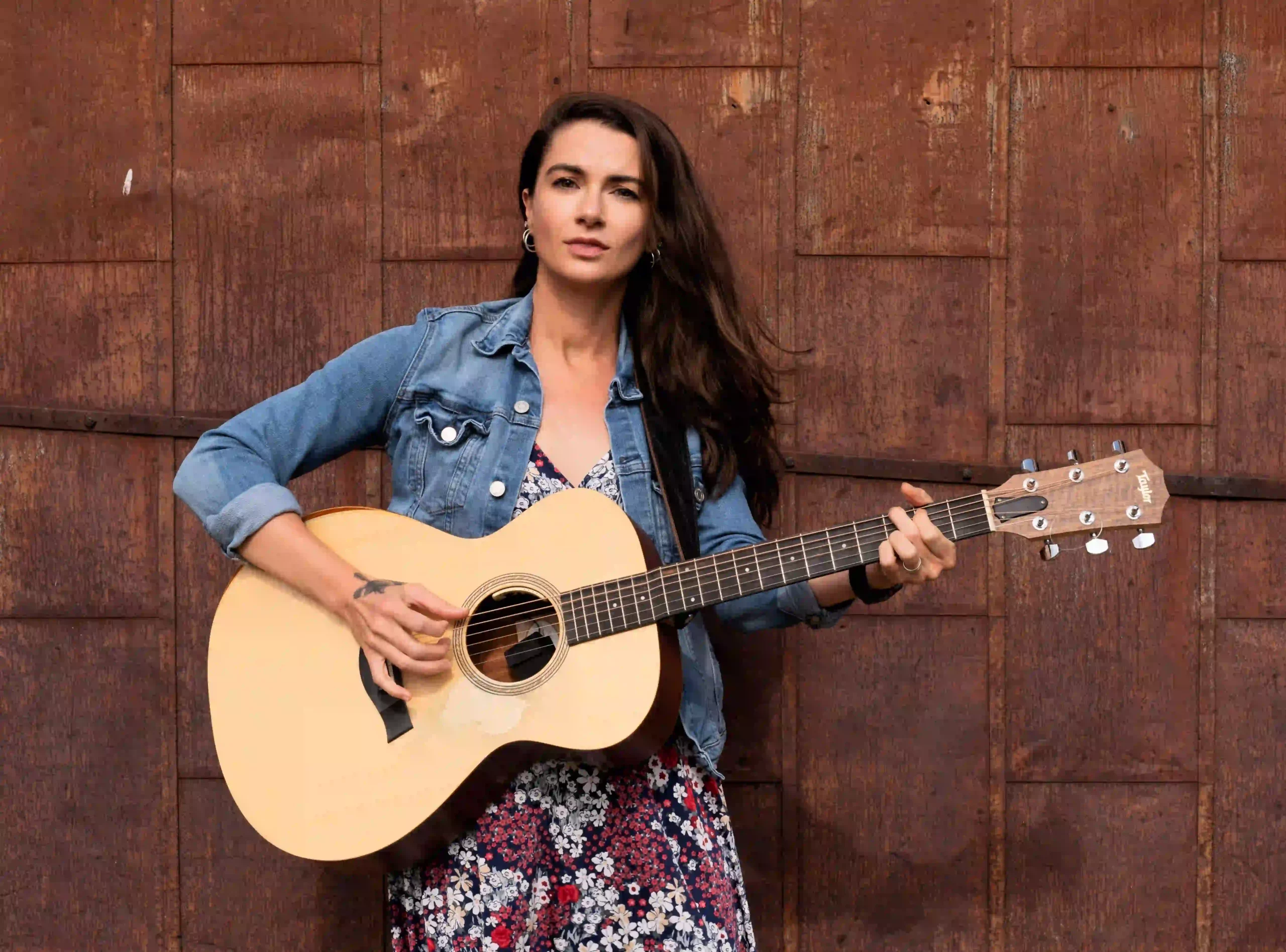 Fort Worth singer/songwriter Lisa Renee Smith, photo courtesy Michael Vines