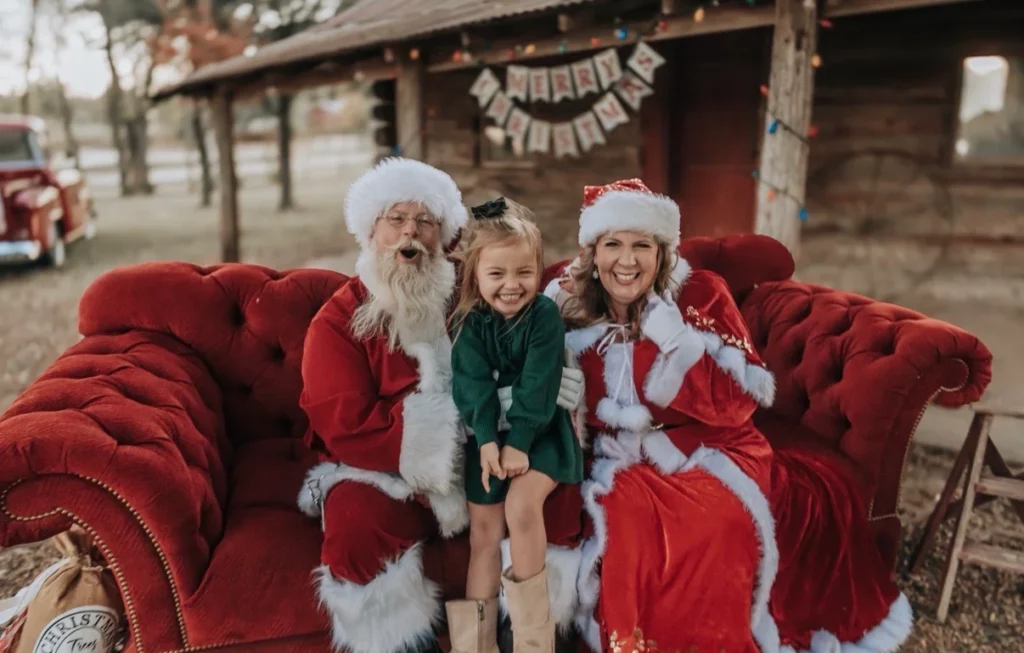 DFW Santa and his Mrs, photo courtesy Wolfgang Photography